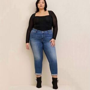 Torrid Boyfriend Straight Jeans Vintage Stretch Size 16